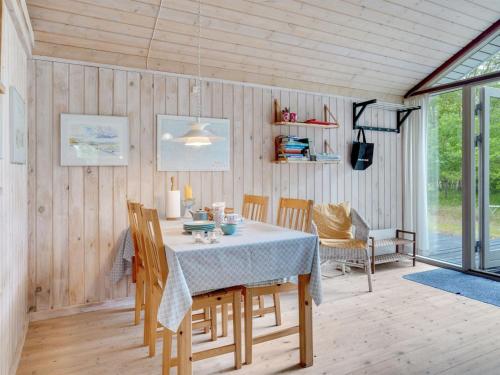  Holiday Home Abelke - 600m from the sea in NE Jutland by Interhome in Læsø