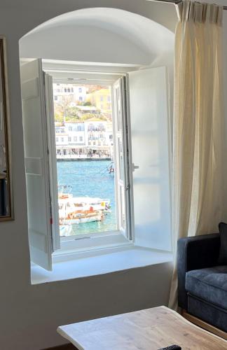 Deluxe Suite with Sea View