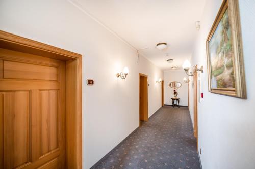Hotel Villa Neander - image 6