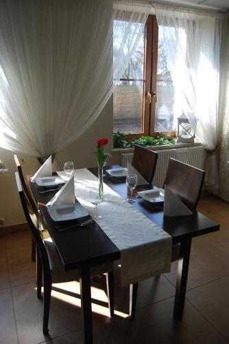 Ресторан, Hotel Restauracja Cztery Pory Roku in Орнета