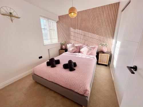 Cosy 2 Bed Apartment Minutes From Bournemouth Beach & Town