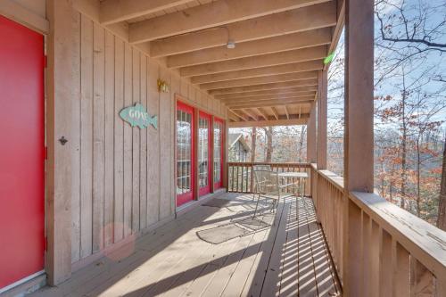 Osage Beach Home Screened Porch, Resort Amenities