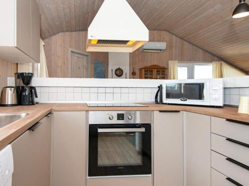  6 person holiday home in Hemmet in Hemmet