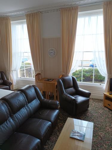 Eden Vale Ground Floor Sea View Apartment