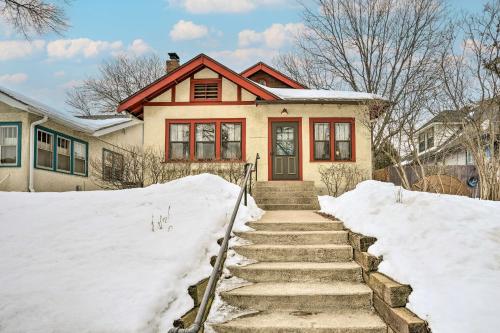 Minneapolis Vacation Rental Near Lake Harriet in Minneapolis, USA