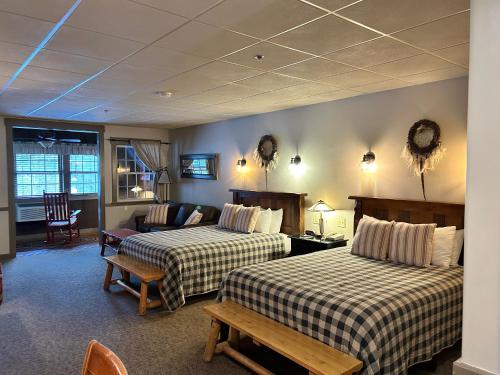 The Common Man Inn, Spa & Lodge The Common Man Inn, Spa & Lodge