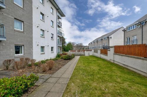Orange Apartments - Kepplestone - image 10