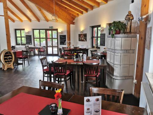 Étterem, Schwarzwald Sportzentrum Neubulach in Neubulach