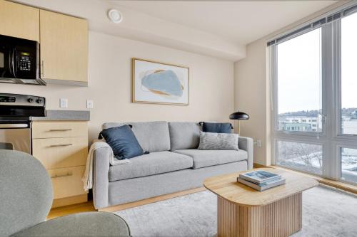 Queen Anne 1BR w Gym WD Lounge Roof SEA-308 – khách sạn tại Queen Anne