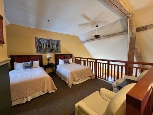 The Common Man Inn, Spa & Lodge The Common Man Inn, Spa & Lodge