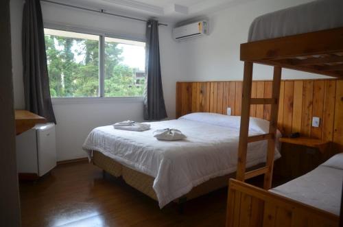 Budget Double Room image 3