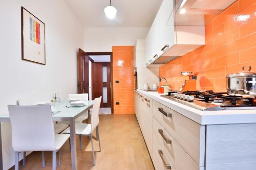 One-Bedroom Apartment image 10