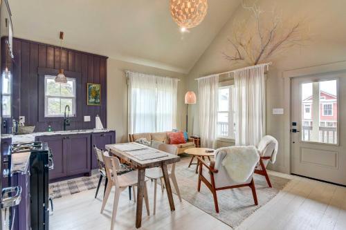 Galveston Escape, 1 Mi to Historic Pleasure Pier! in Galveston, USA