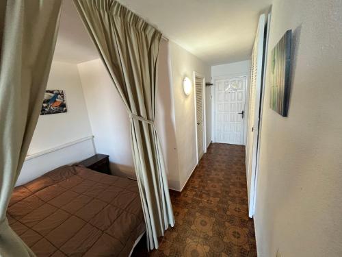 Studio with Sea View image 4