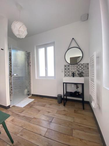 Baño, appartement hyper centre ville in City Center