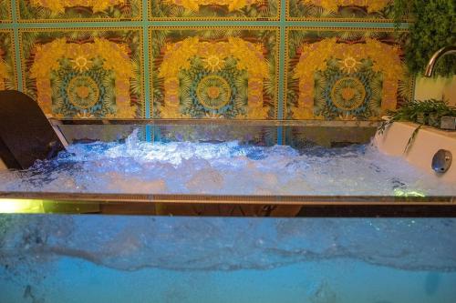 luxury Love Room Spa Whirlpool Jacuzzi, Нюрнберг (фото 8)
