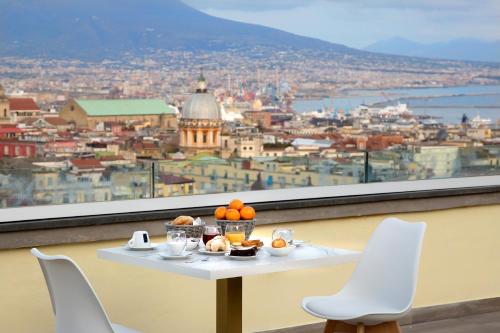 balkon/terras, Palazzo Sant'Antonio near Certosa e Museo di San Martino Napoli