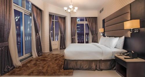 EMIRATES GRAND HOTEL in Sheikh Zayed Road