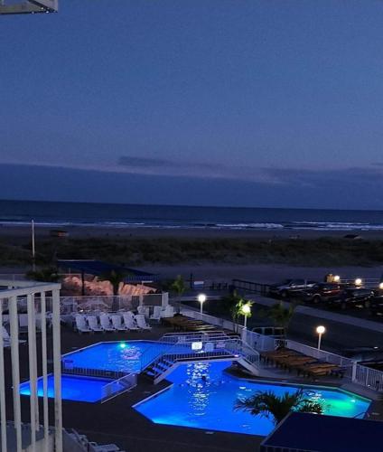 El Coronado Resort 5