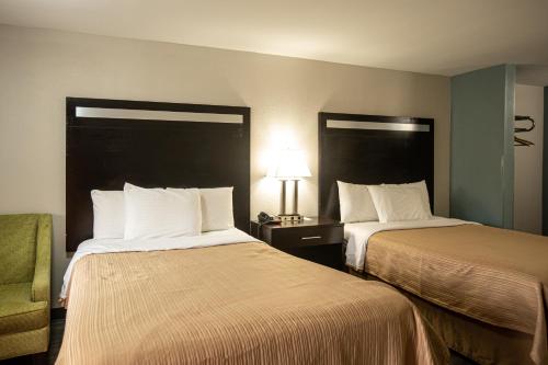 Double Room with Two Double Beds - Non-Smoking