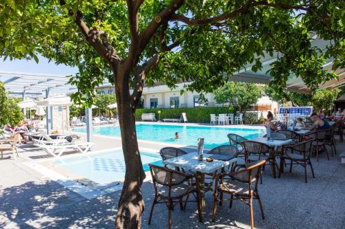 Ilyssion Holidays Hotel - image 12