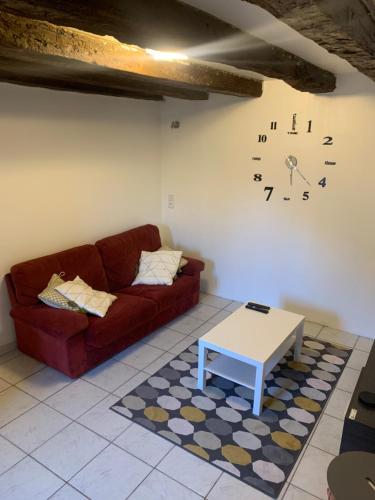 Petite maison lorraine avec cheminée et jardin 2