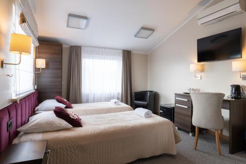 Zloty Staw in Borkowo Lostowickie