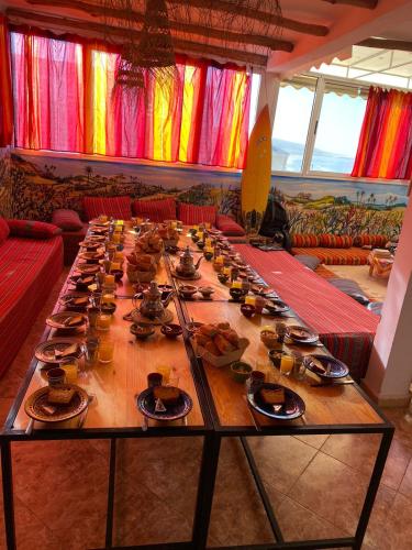 Happy Surf Hostel – Taghazout, CO
