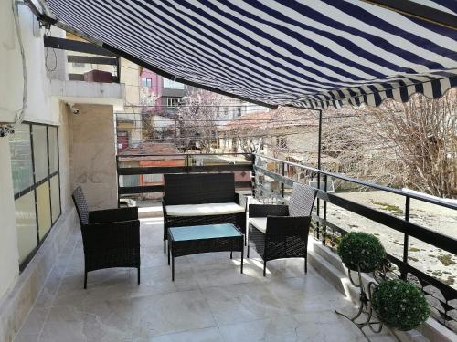 ВЛАД-ДОМ Апартамент за 3-ма с кухня in Vratsa