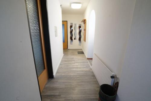 Indgang, Stylish & Spacious Apartment with Patio in Stams