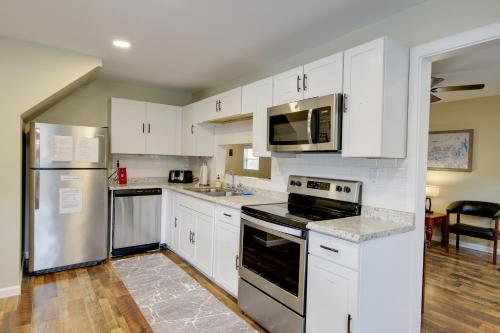 Remodeled Lakefront Dandridge Home with Deck and Dock! - image 13