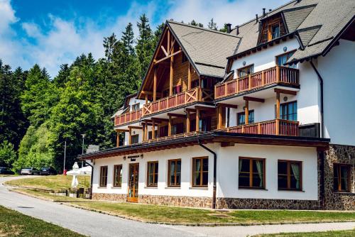 Pohorje Village Wellbeing Resort - Wellness & Spa Hotel Bolfenk - Mariborsko Pohorje