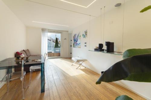 Heart of Trento Luxury House 2 - image 9