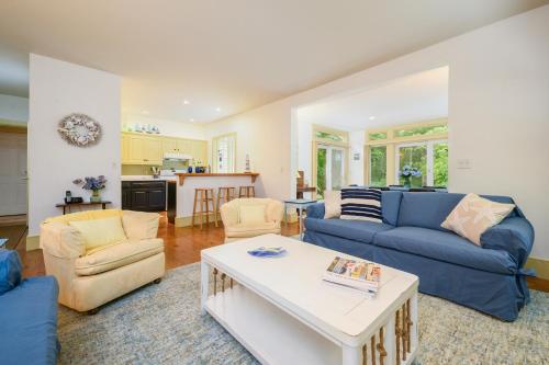 Coastal Charm Space Galore at Norma's Escape - image 12