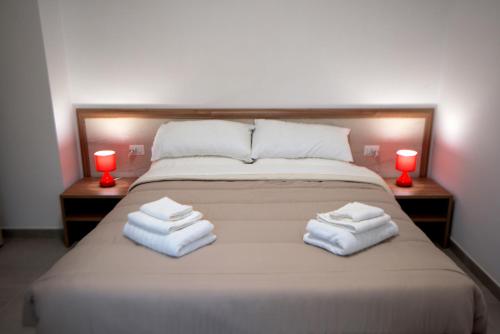 One-Bedroom Apartment image 10