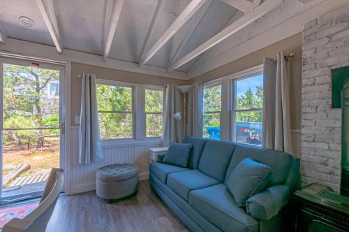 Cozy Marshfront Cottage Steps from the Beach - main image