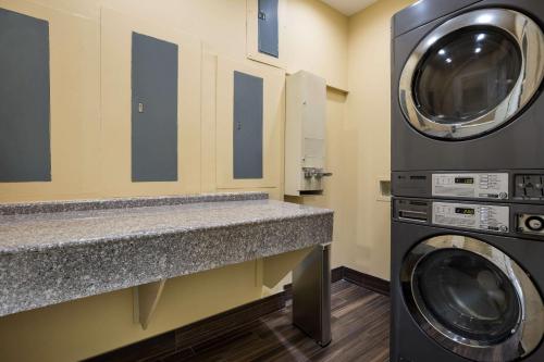 Best Western Plus Houma Inn - image 13