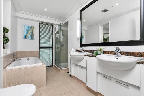 Glamorous Getaway - Heart of the Viaduct 'Quays', Auckland (foto 10)