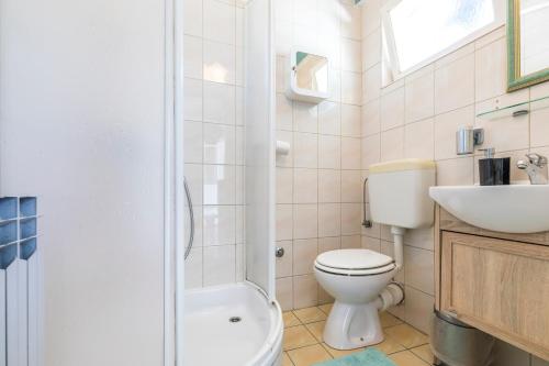 Double Room with Terrace image 3