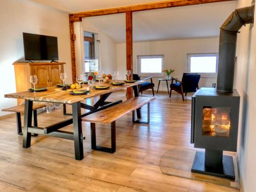 4 bedrooms, 4 beds