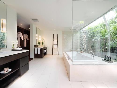 Jivana Beach Villas by Elite Havens - 화장실