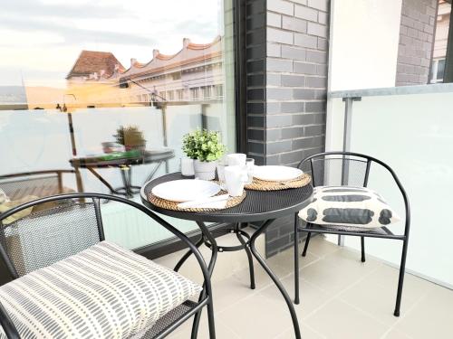 Yarn - free private parking - balcony with city view - Central shopping mall, Bratislava (fotografie 10)