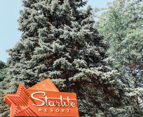 Starlite Resort - Accommodation - Saugatuck