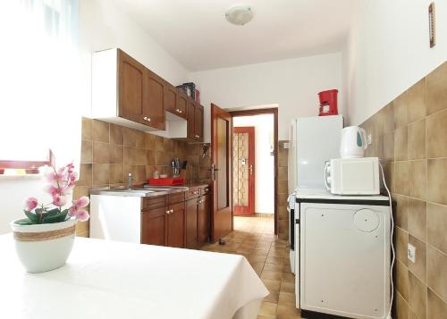 Apartments with parking space Fazana - 20637 - image 4