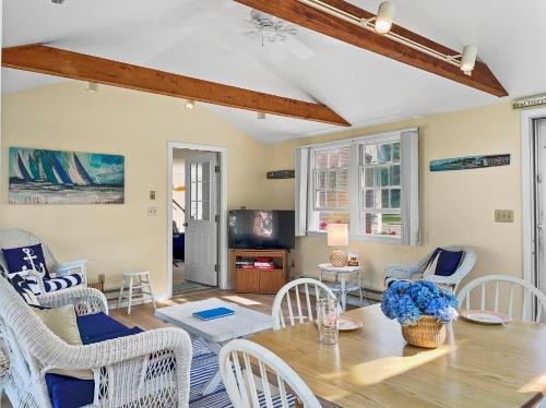 77 Linden Lane Osterville Cape Cod - - Afterdune Delight in Osterville, USA