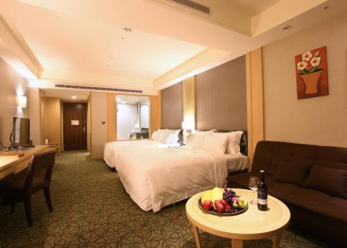 room detail thumbnail 1