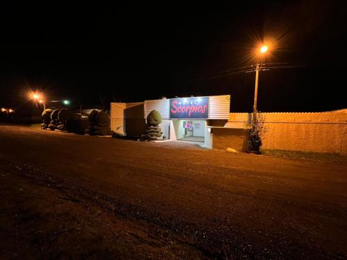 . Motel Scorpios