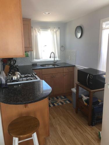 Oceanfront Cottage—Private Beach Bay Views - image 6