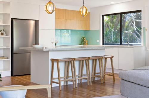 1 Horizon Terraces Beautifully Styled Duplex Perfect Beach Vibes - image 2