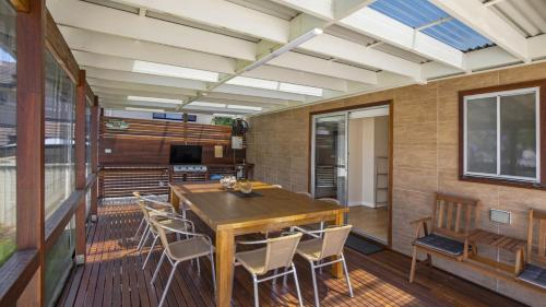 Instalaciones, Mara Bello - Umina Beach in Umina Beach